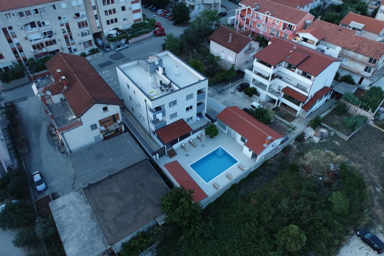 Apartment Zara - Luxury Apartment With Private Pool Luaran gambar