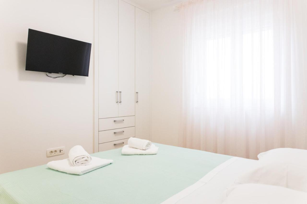 Apartment Zara - Luxury Apartment With Private Pool Luaran gambar
