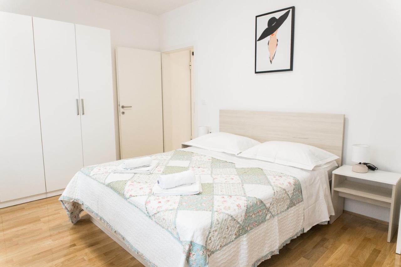 Apartment Zara - Luxury Apartment With Private Pool Luaran gambar