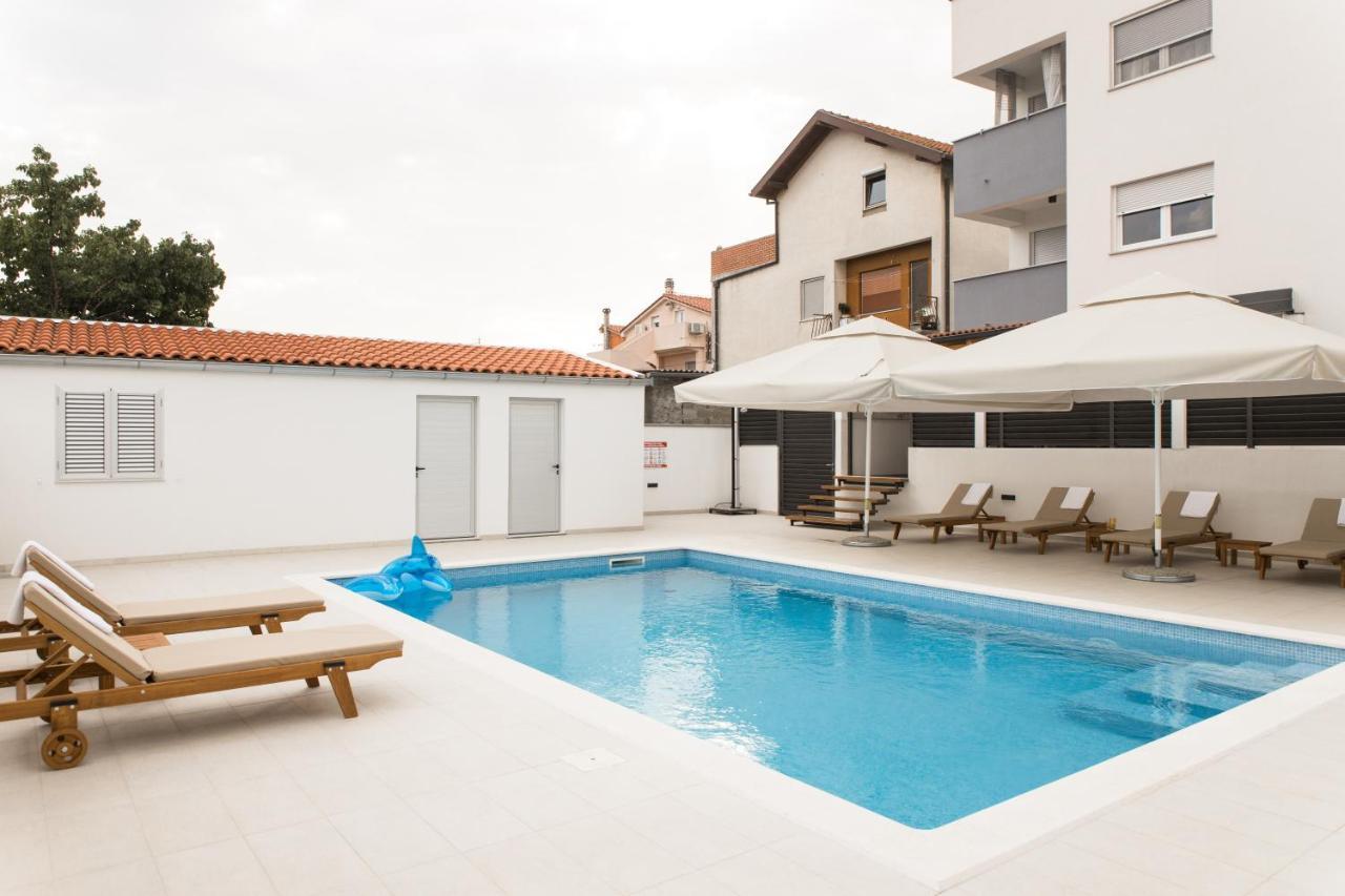 Apartment Zara - Luxury Apartment With Private Pool Luaran gambar