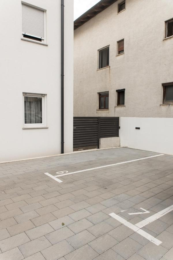 Apartment Zara - Luxury Apartment With Private Pool Luaran gambar