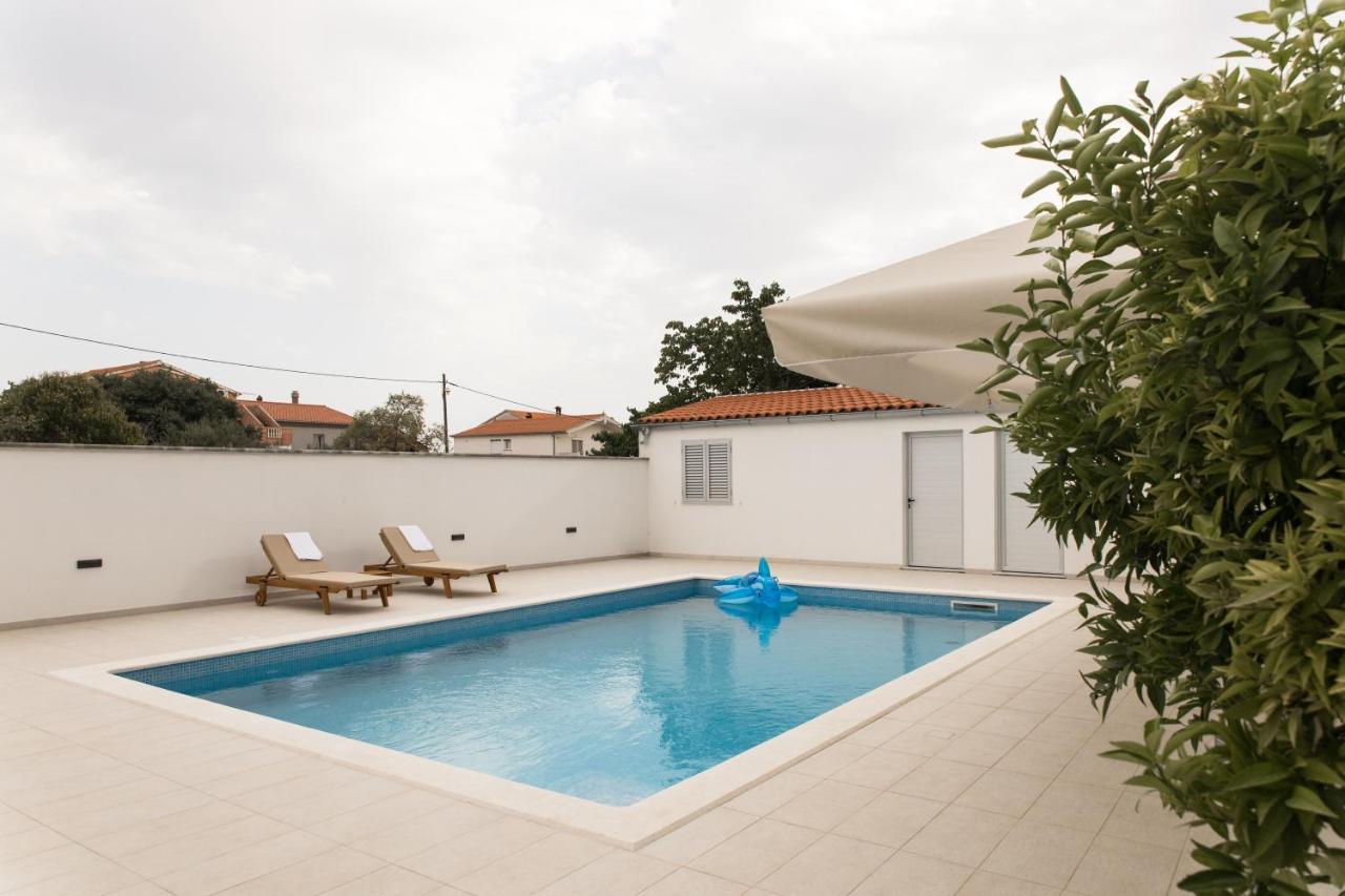 Apartment Zara - Luxury Apartment With Private Pool Luaran gambar