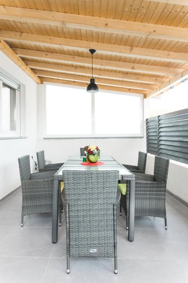 Apartment Zara - Luxury Apartment With Private Pool Luaran gambar