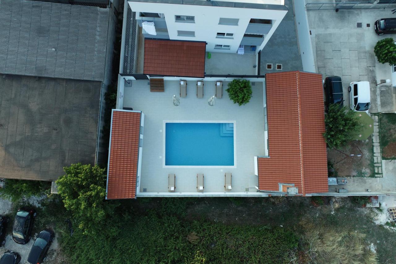 Apartment Zara - Luxury Apartment With Private Pool Luaran gambar