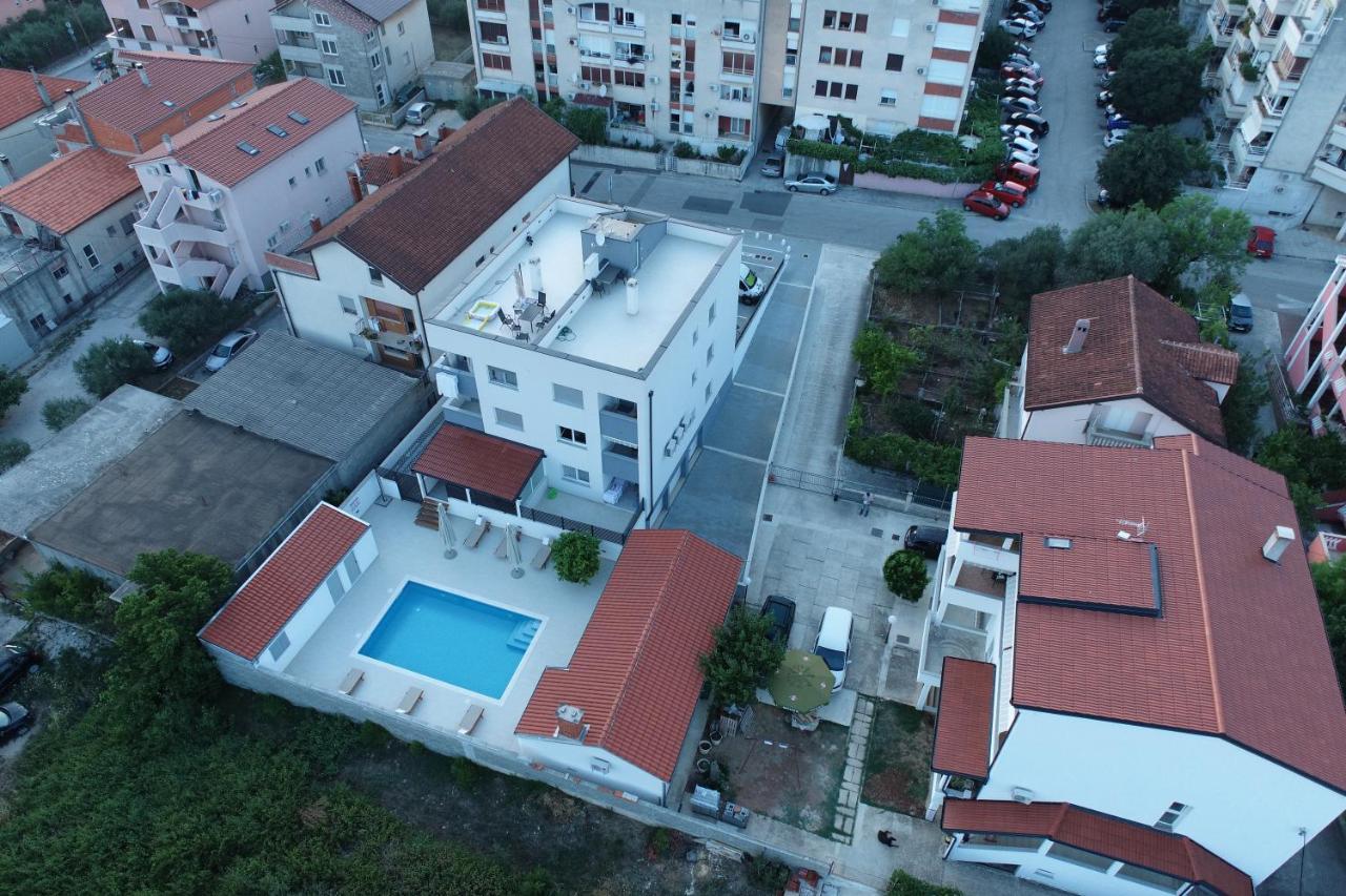 Apartment Zara - Luxury Apartment With Private Pool Luaran gambar