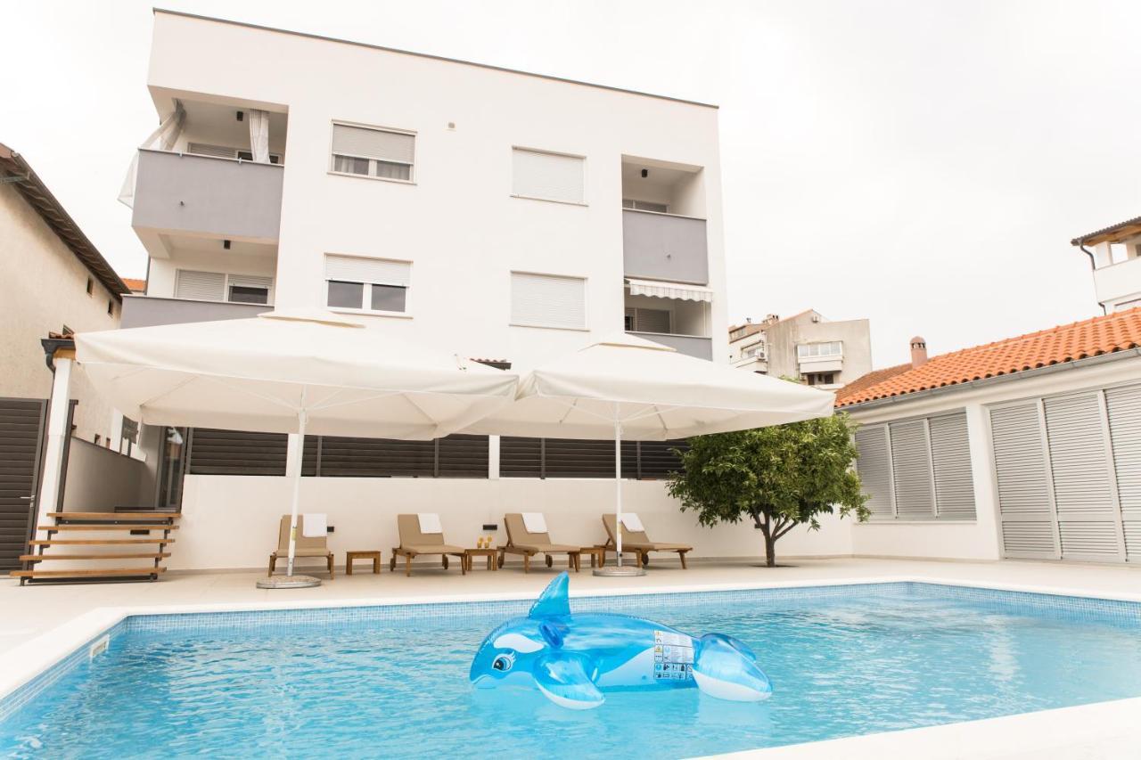 Apartment Zara - Luxury Apartment With Private Pool Luaran gambar