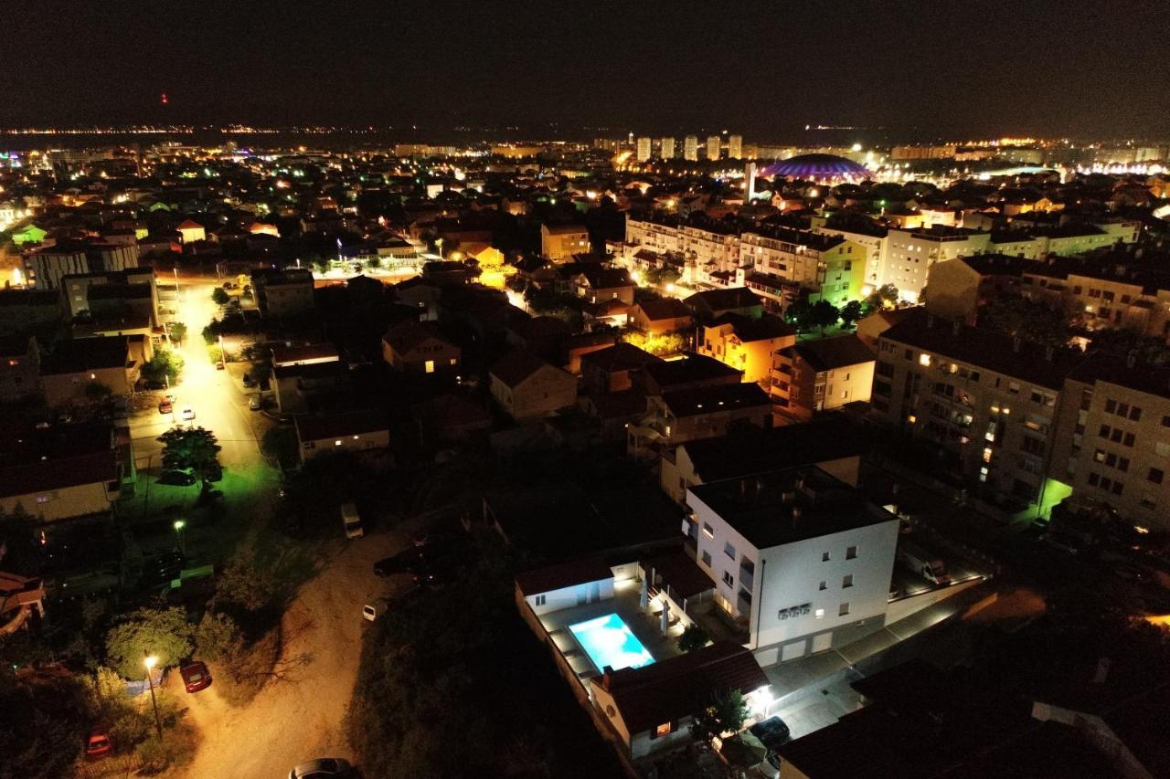 Apartment Zara - Luxury Apartment With Private Pool Luaran gambar