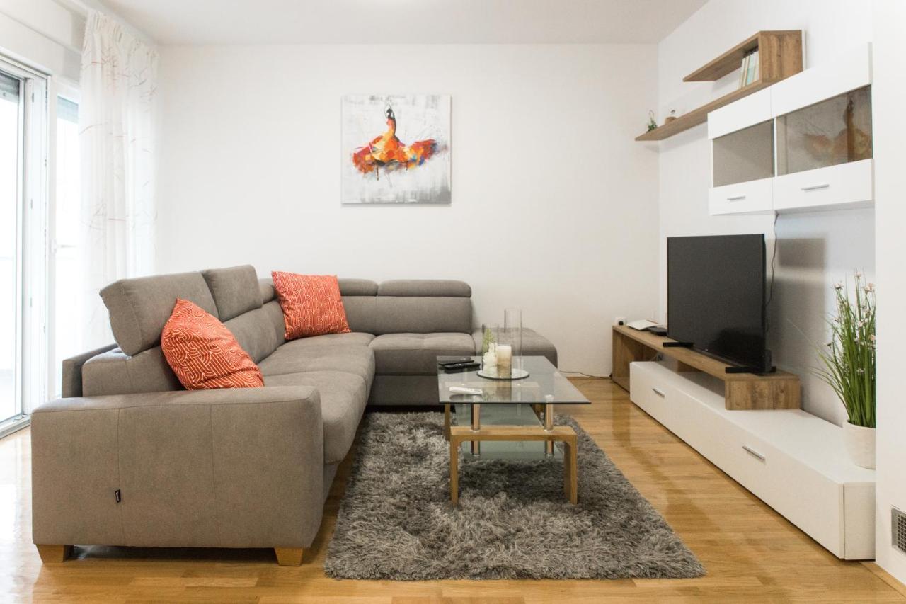 Apartment Zara - Luxury Apartment With Private Pool Luaran gambar